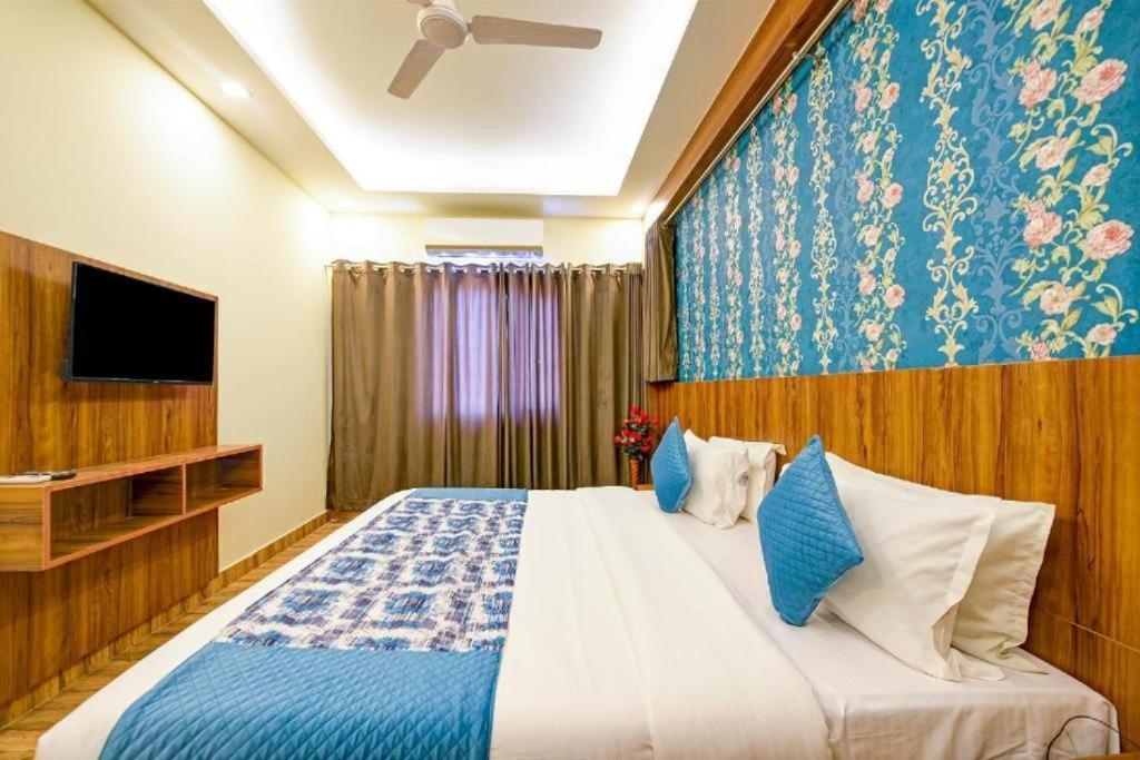 Hotel Rosewood Near Delhi Airport Нью-Делі Екстер'єр фото