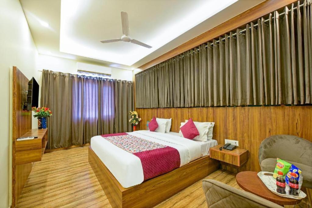 Hotel Rosewood Near Delhi Airport Нью-Делі Екстер'єр фото