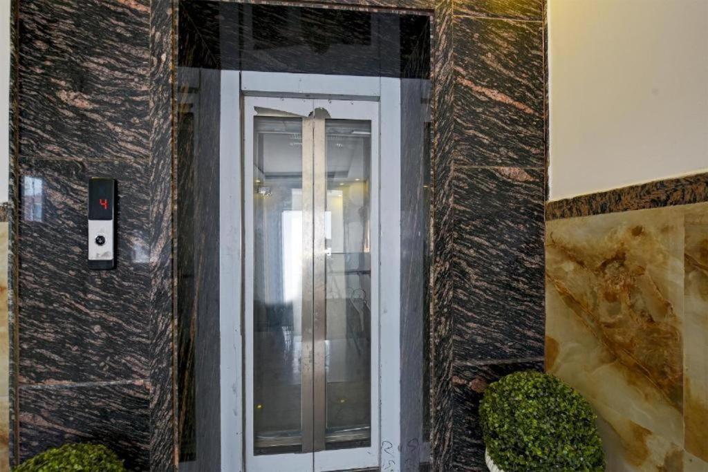 Hotel Rosewood Near Delhi Airport Нью-Делі Екстер'єр фото